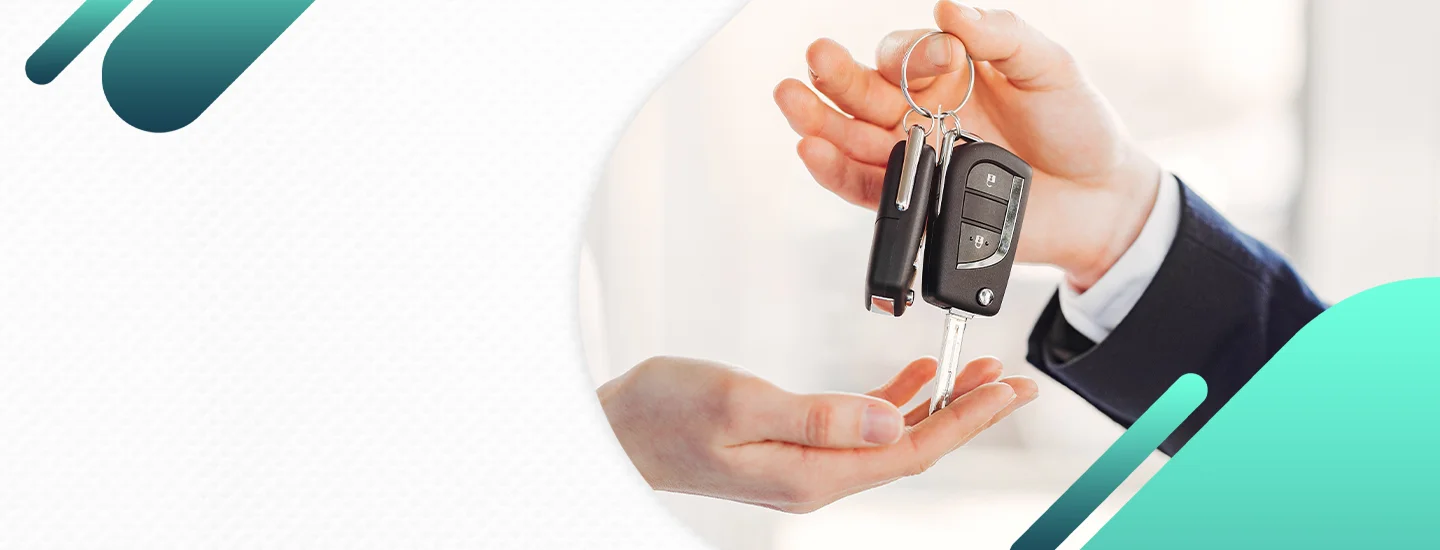 Família ao lado do carro, representando a proteção do seguro auto da Seu Auto Brasil